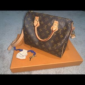 AUTHENTIC Louis Vuitton Speedy 25